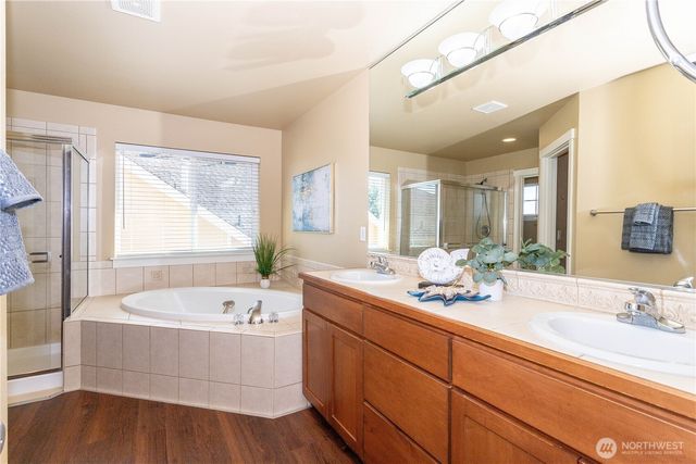 11703 SE 246th Place, Kent, WA 98030