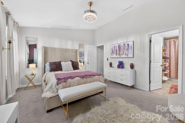 1031 Plaza Walk Drive, Charlotte, NC 28215