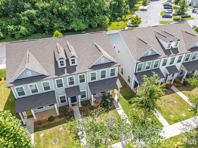 1031 Plaza Walk Drive, Charlotte, NC 28215
