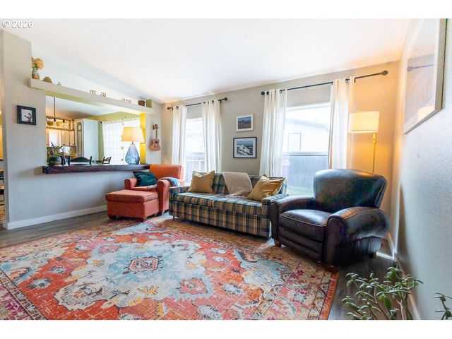 2225 TERRA LEA Ct, La Grande, OR 97850