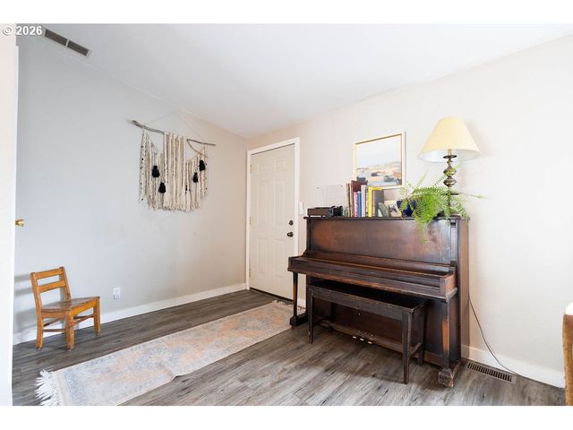 2225 TERRA LEA Ct, La Grande, OR 97850