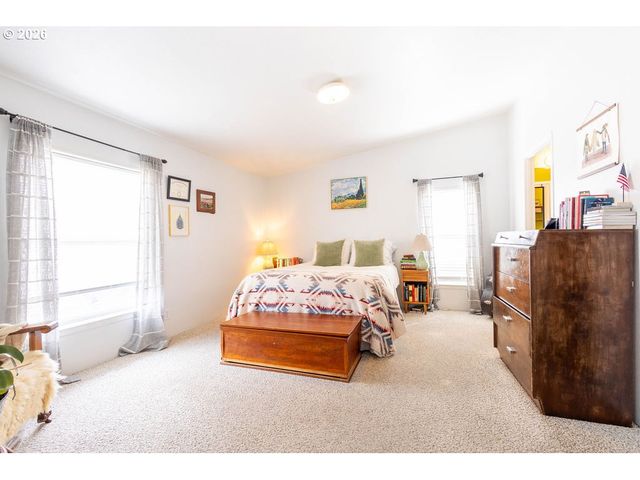 2225 TERRA LEA Ct, La Grande, OR 97850