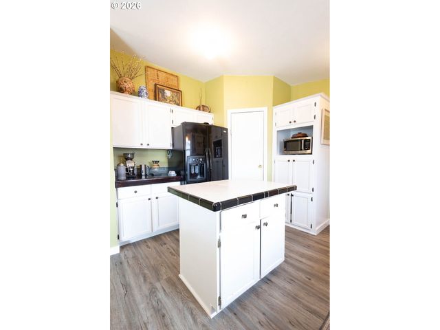 2225 TERRA LEA Ct, La Grande, OR 97850