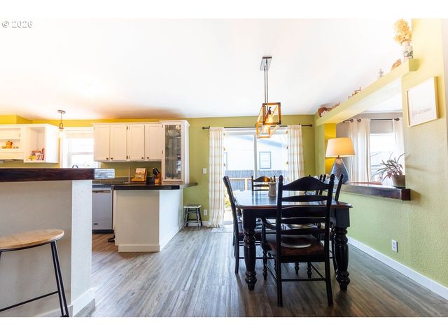 2225 TERRA LEA Ct, La Grande, OR 97850