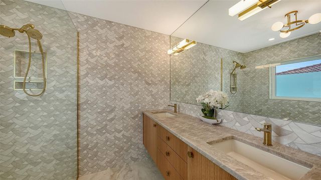 1967 BROOKHAVEN DRIVE, Sarasota, FL 34239