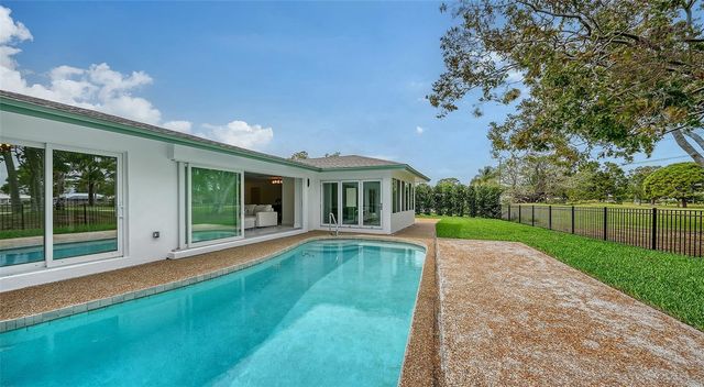 1967 BROOKHAVEN DRIVE, Sarasota, FL 34239