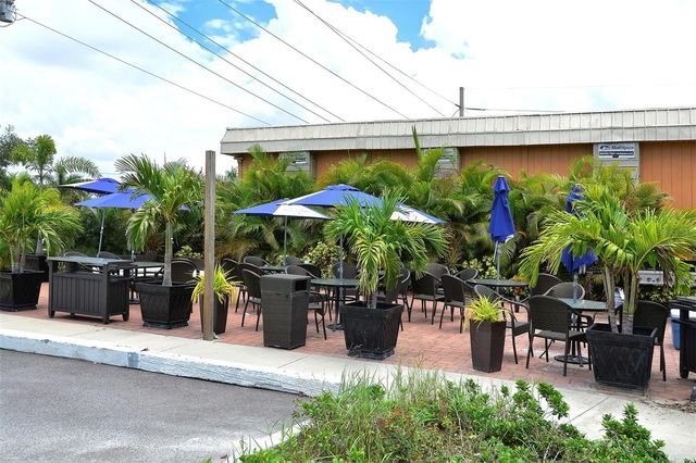 1967 BROOKHAVEN DRIVE, Sarasota, FL 34239