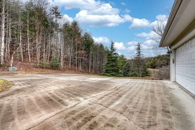 105 Carroll Lake Lane, Hayesville, NC 28904