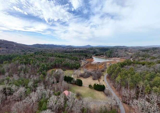 105 Carroll Lake Lane, Hayesville, NC 28904