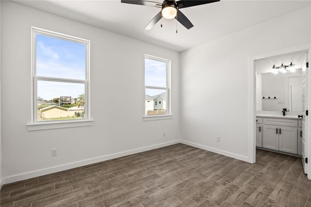 603 E Avenue G 403, Port Aransas, TX 78373