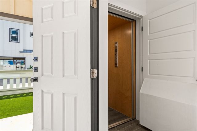 603 E Avenue G 403, Port Aransas, TX 78373