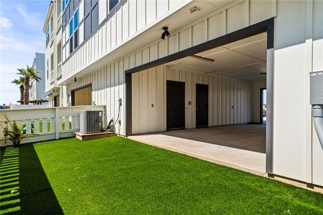 603 E Avenue G 403, Port Aransas, TX 78373