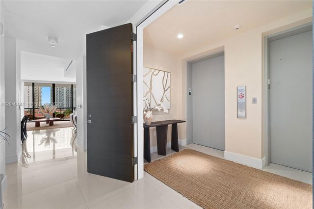 3250 NE 188th St 608, Aventura, FL 33180