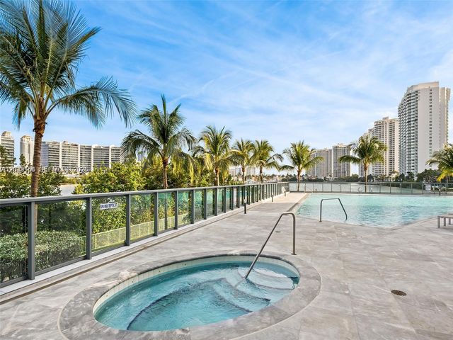 3250 NE 188th St 608, Aventura, FL 33180