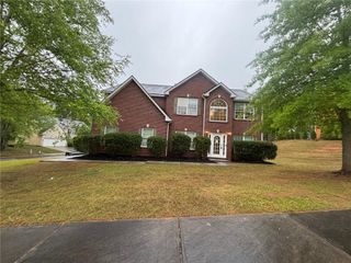 4968 Locherby Drive, Fairburn, GA 30213