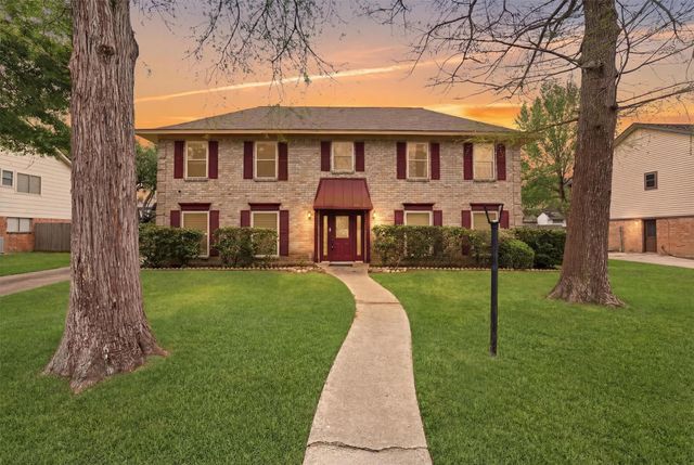 8115 Theisswood Road, Spring, TX 77379