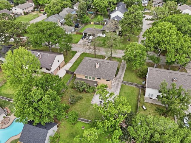 8115 Theisswood Road, Spring, TX 77379