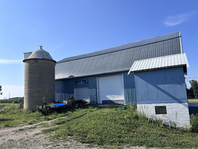 6801 County Road D, Allenton, WI 53002