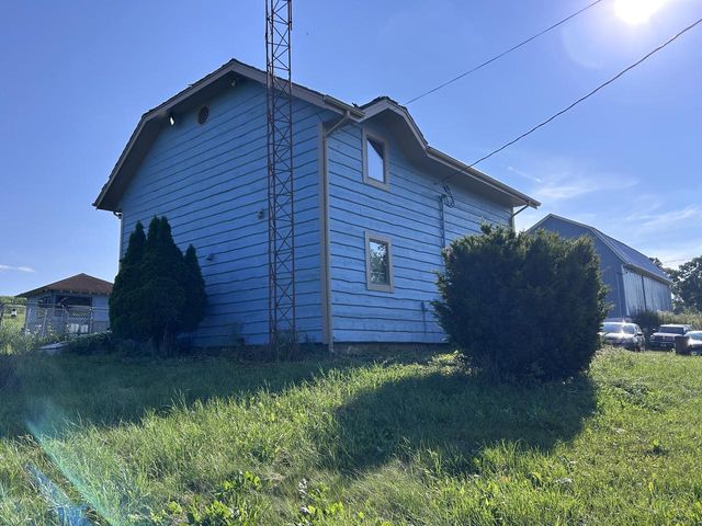 6801 County Road D, Allenton, WI 53002