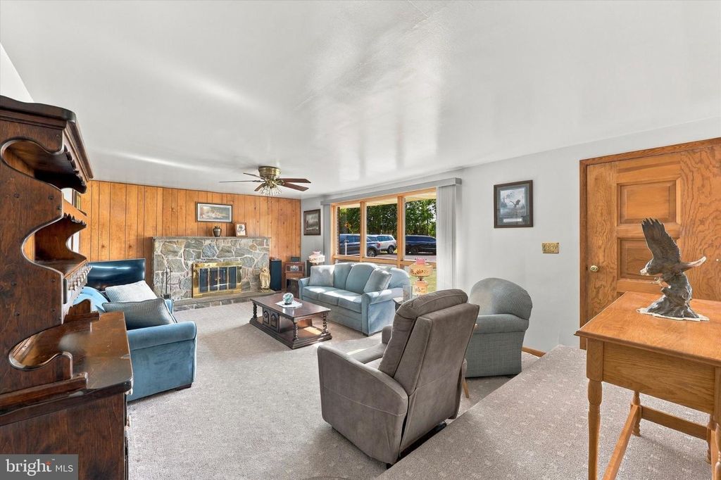 2120 BRANCH RD, PERKASIE, PA 18944 — photo 2