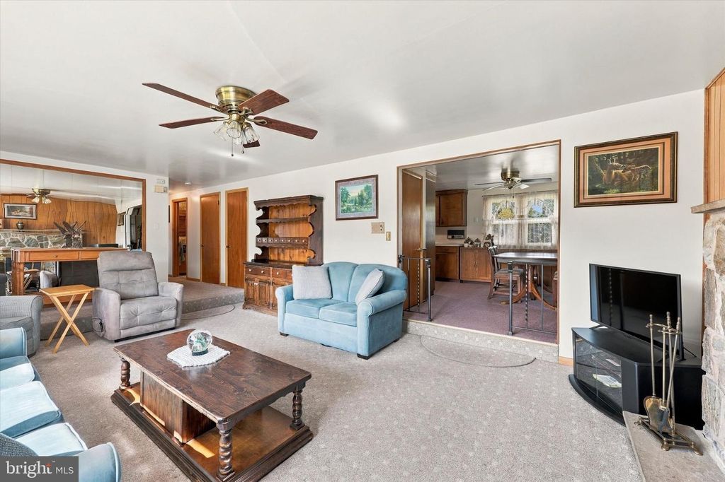 2120 BRANCH RD, PERKASIE, PA 18944 — photo 5