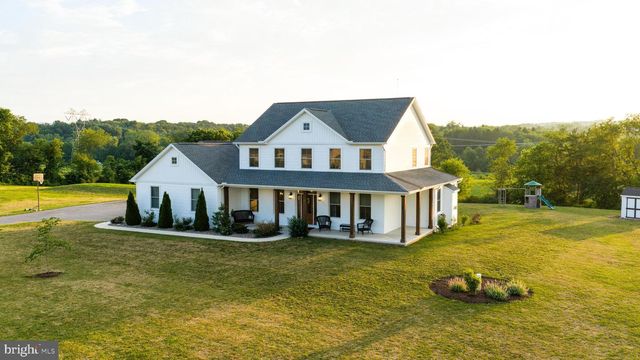 50 BELLA TERRA DR, Shermans Dale, PA 17090