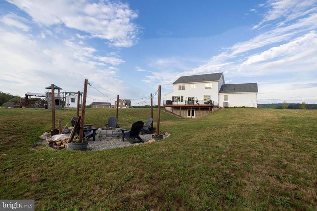 50 BELLA TERRA DR, Shermans Dale, PA 17090