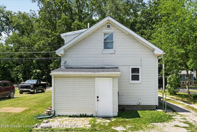 2460 N Eifert Road, Holt, MI 48842