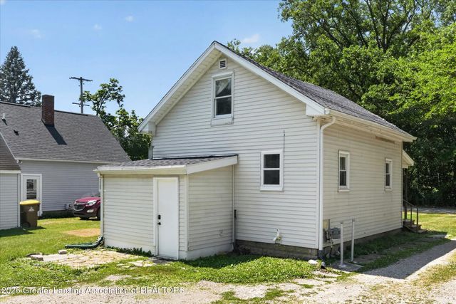 2460 N Eifert Road, Holt, MI 48842