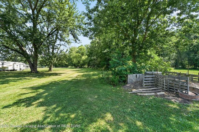 2460 N Eifert Road, Holt, MI 48842