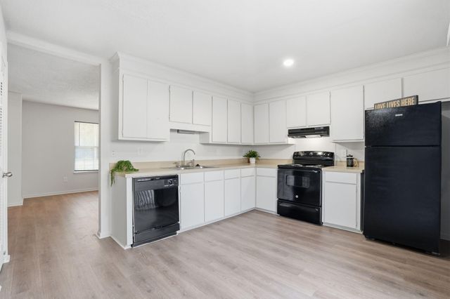 4744 Bayfield Drive, North Charleston, SC 29418