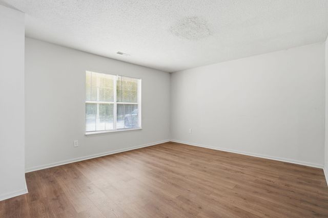 4744 Bayfield Drive, North Charleston, SC 29418