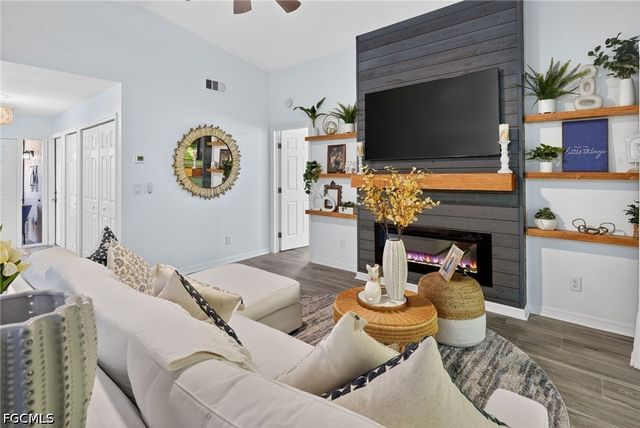 6458 Royal Woods DR, Fort Myers, FL 33908