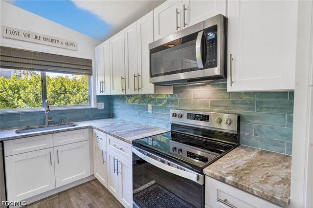 6458 Royal Woods DR, Fort Myers, FL 33908