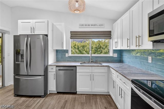 6458 Royal Woods DR, Fort Myers, FL 33908