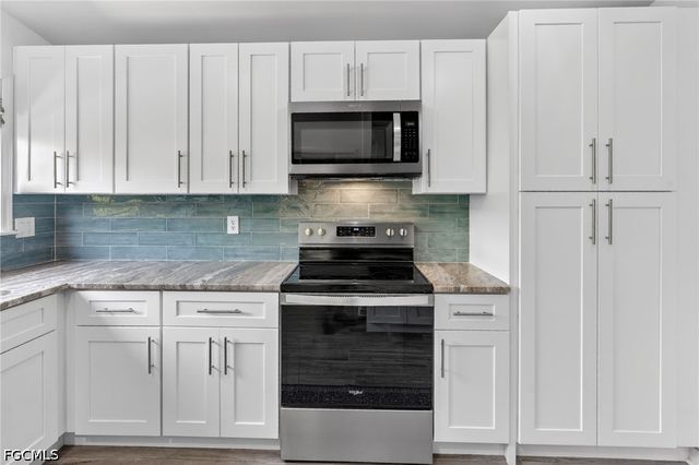 6458 Royal Woods DR, Fort Myers, FL 33908