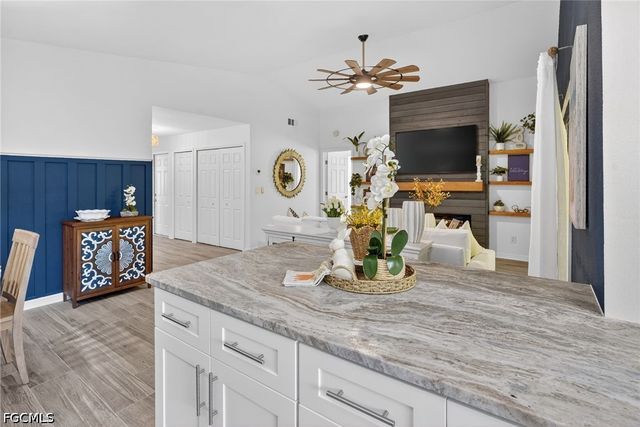 6458 Royal Woods DR, Fort Myers, FL 33908