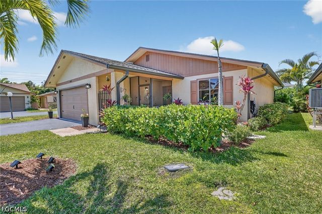 6458 Royal Woods DR, Fort Myers, FL 33908