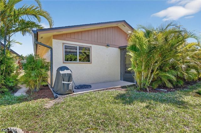 6458 Royal Woods DR, Fort Myers, FL 33908