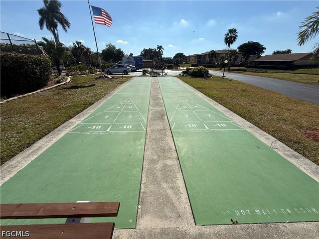 6458 Royal Woods DR, Fort Myers, FL 33908