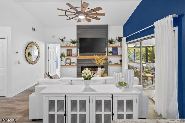 6458 Royal Woods DR, Fort Myers, FL 33908