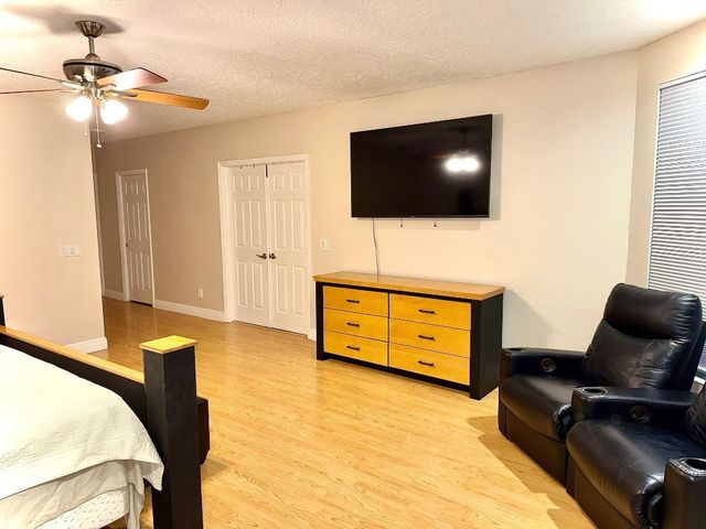 3290 SW 131st Terrace, Davie, FL 33330