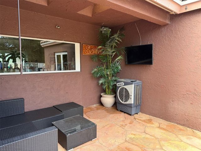 3290 SW 131st Terrace, Davie, FL 33330