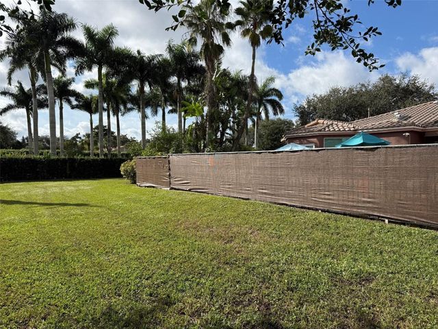 3290 SW 131st Terrace, Davie, FL 33330