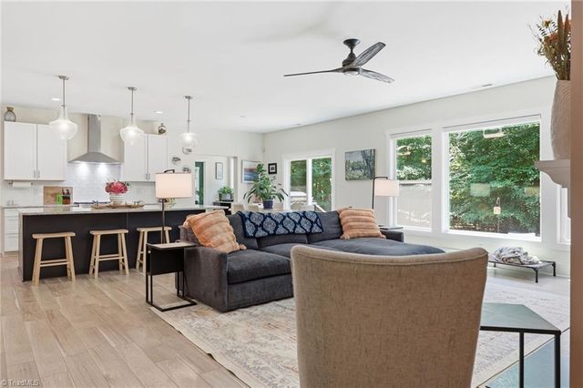 203 Spinnaker Court, Lexington, NC 27292