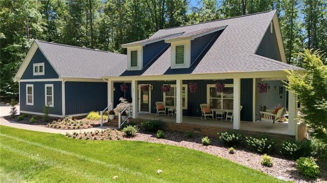 203 Spinnaker Court, Lexington, NC 27292