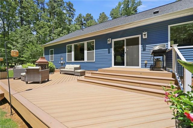 203 Spinnaker Court, Lexington, NC 27292