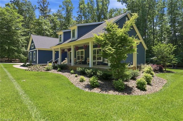 203 Spinnaker Court, Lexington, NC 27292