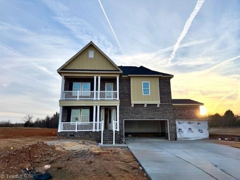 8601 Lemur Lane, Summerfield, NC 27358