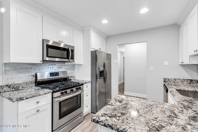 13 Jasmine Lane, Freehold, NJ 07728